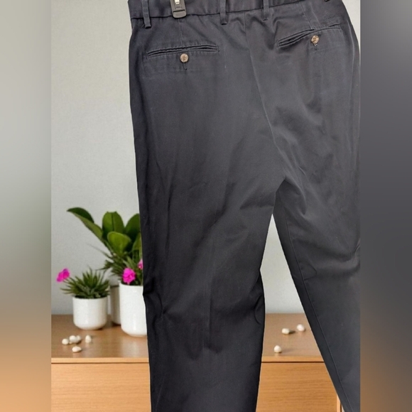 Dockers Men's Black Chinos Size 34x32 (EUC) - Picture 6 of 13